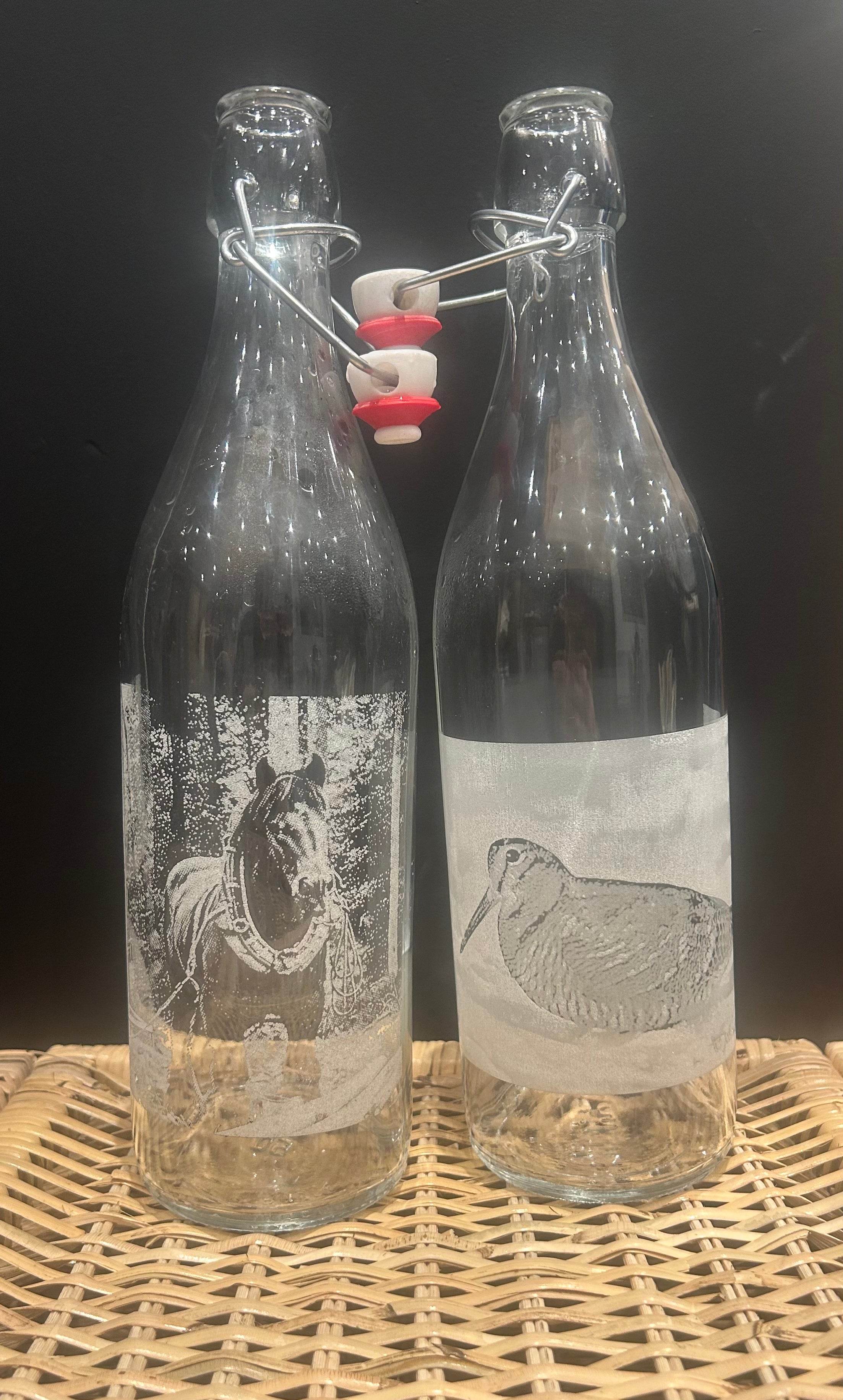 Bouteille en verre gravée – Personnalisable