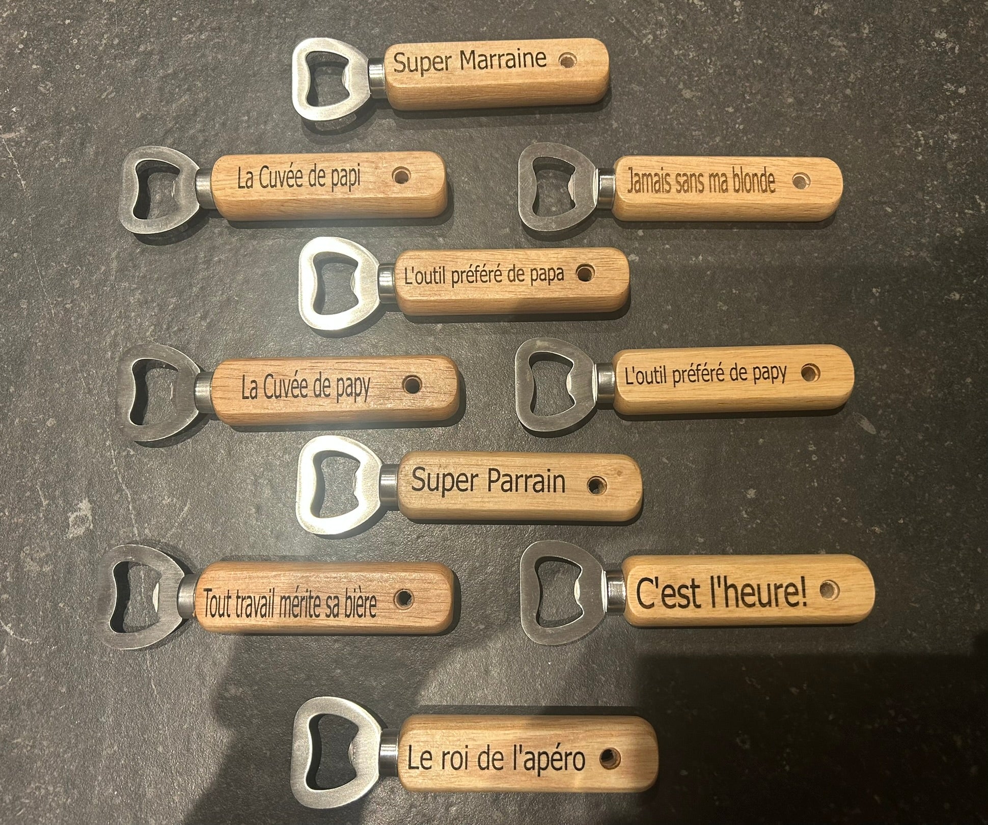 Décapsuleur en bois personnalisé – Cadeau original et humoristique