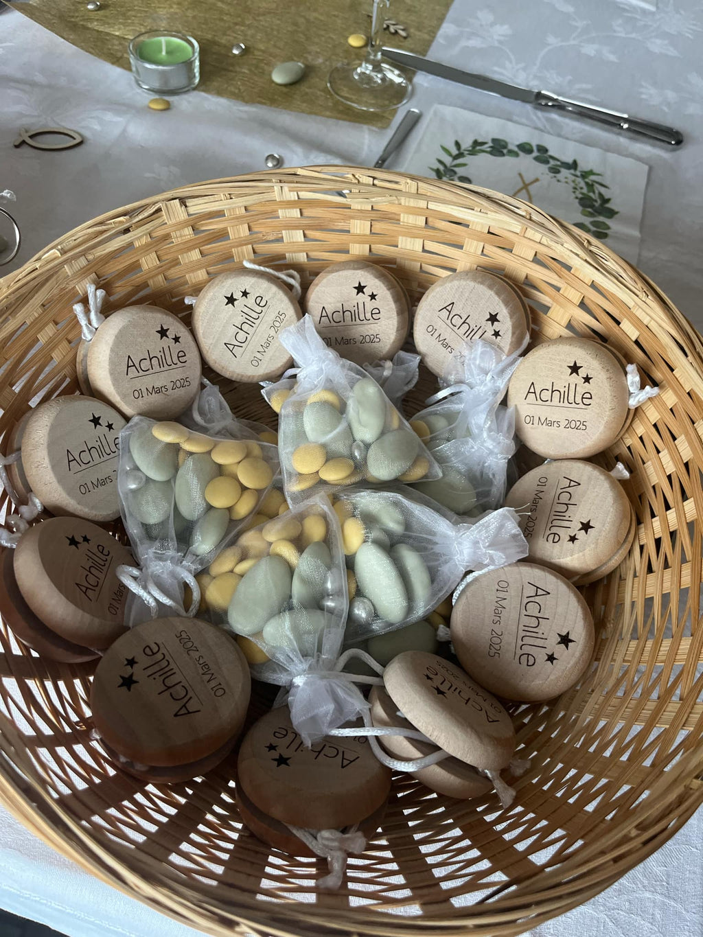 Yoyo en bois personnalisé – Souvenir de baptême